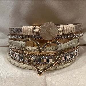 Bohemian Rhinestone Multilayer Love Heart Beige Stone Bracelet NEW ♥️